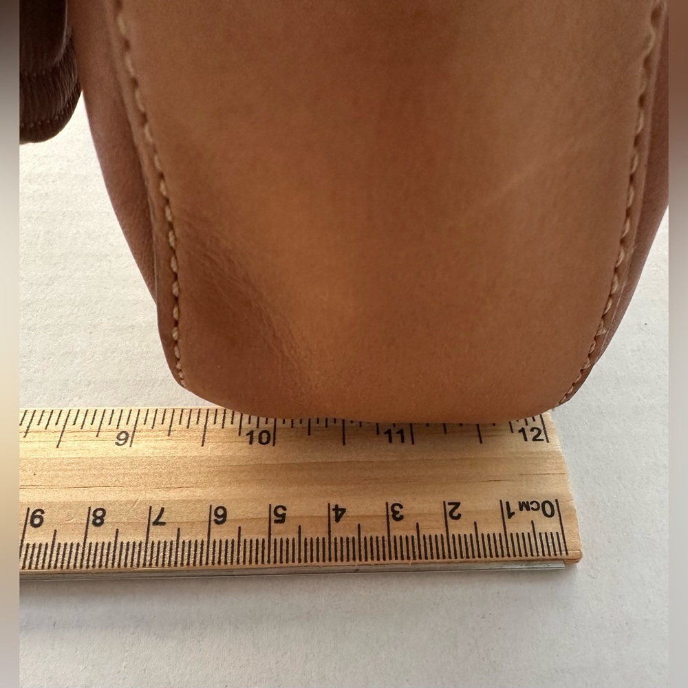 Frye Olivia Leather Crossbody Bag Messenger Saddle Style Purse - Picture 6 of 17